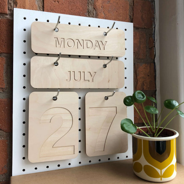 WOODEN FOREVER WALL CALENDAR