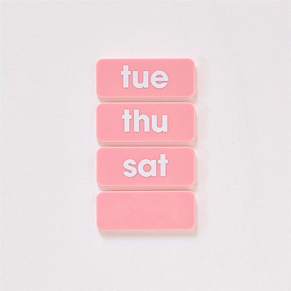 PERFECTLY PINK FOREVER DESK CALENDAR (SPECIAL EDITION)