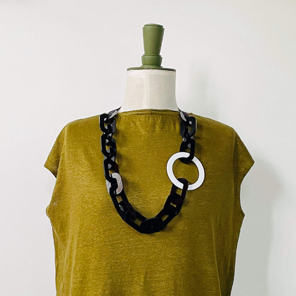 'ONE-OF-A-KIND' MONOCHROME BIG CIRCLE NECKLACE
