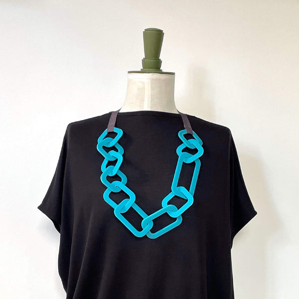 SQUARE LINK NECKLACE
