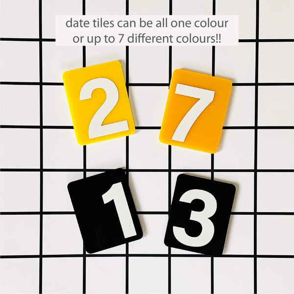 BESPOKE COLOUR FOREVER DESK CALENDAR