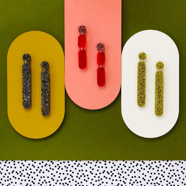 LONG DANGLE GLITTER EARRINGS