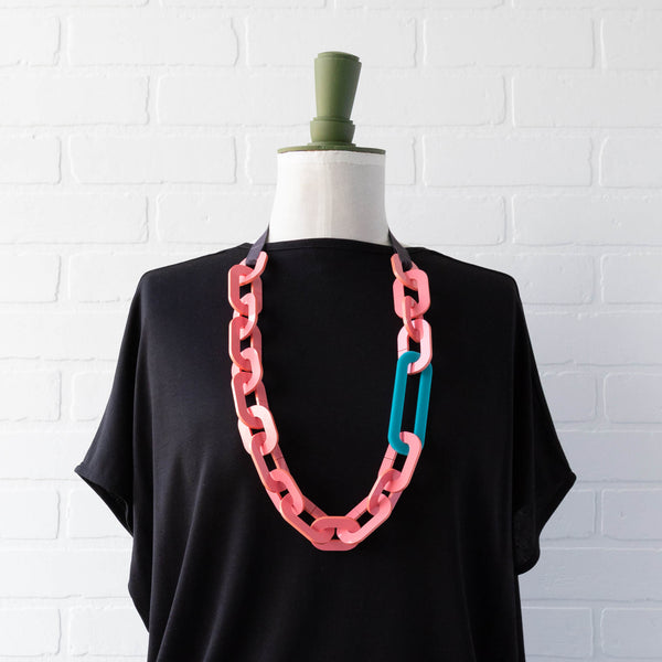 LONG LINK NECKLACE