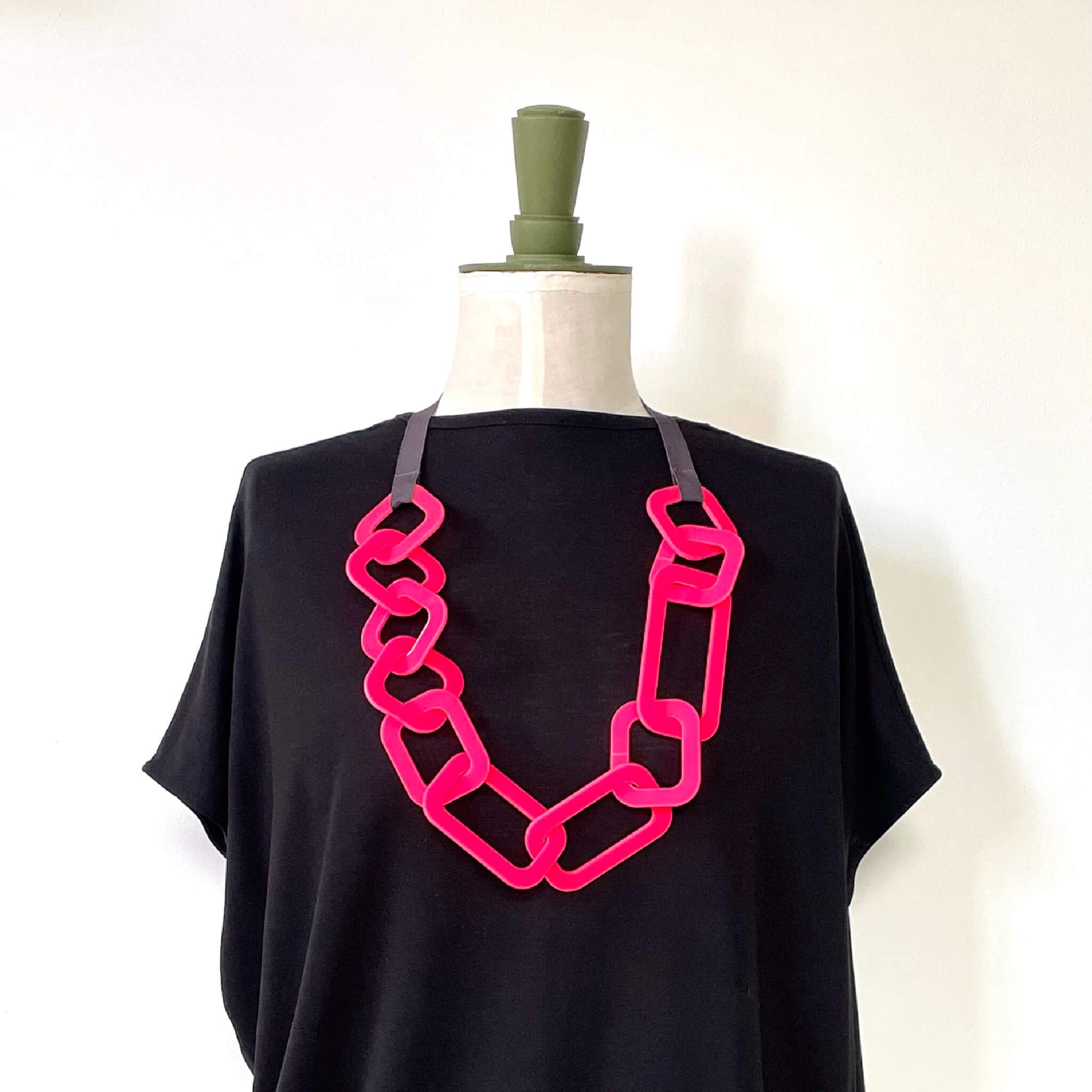 SQUARE LINK NECKLACE